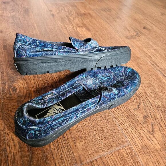 NWOT Vans Paisley Style 53 Slip On Loafers - Picture 2 of 9